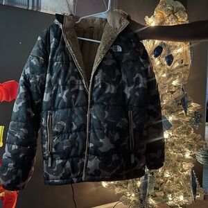 The North Face Boys' Reversible Mt Chimbo Full Zip Hooded Jacket